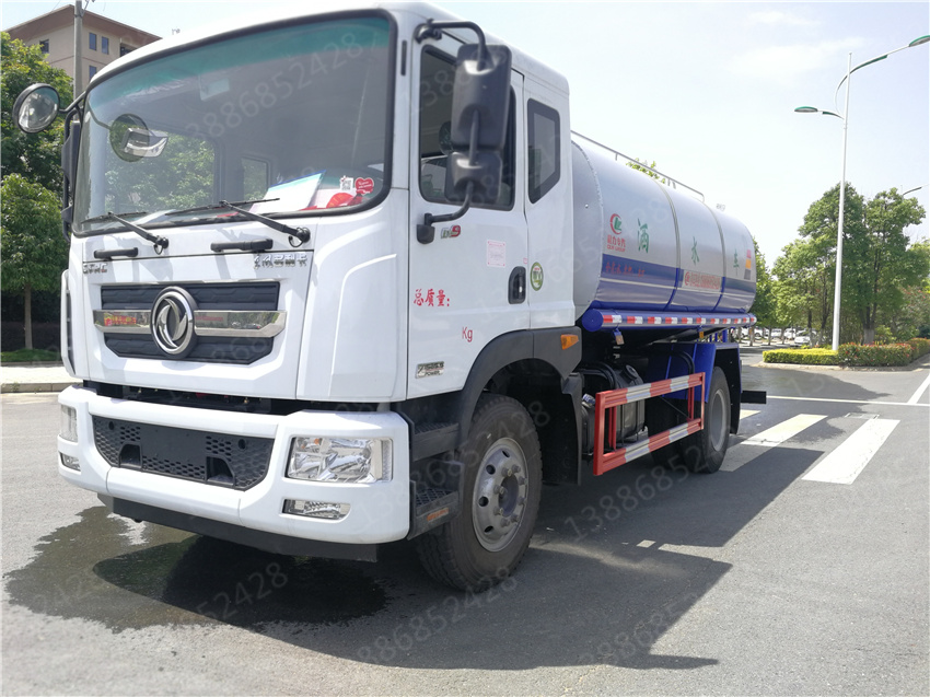 湖北盈通汽車環衛綠化灑