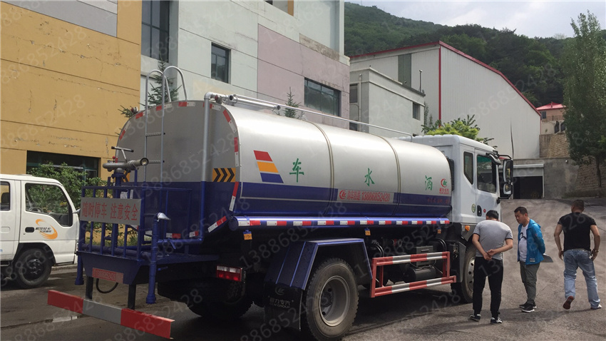 熱水配送車多少錢一輛參數(shù)